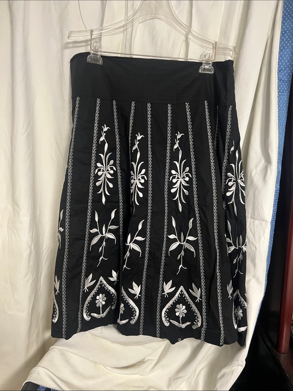 20W Dialogue Black Embroidered A-Line Midi Skirt - White Floral Detailing